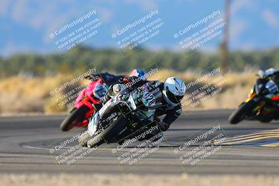 media/Dec-07-2024-CVMA (Sat) [[21c5f1ef85]]/Race 12-Supersport Middleweight/